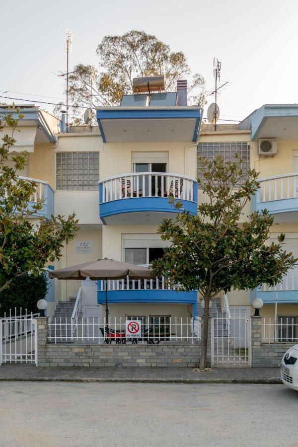 Vila Just On The Sea 2 Nea Iraklitsa Exteriér fotografie